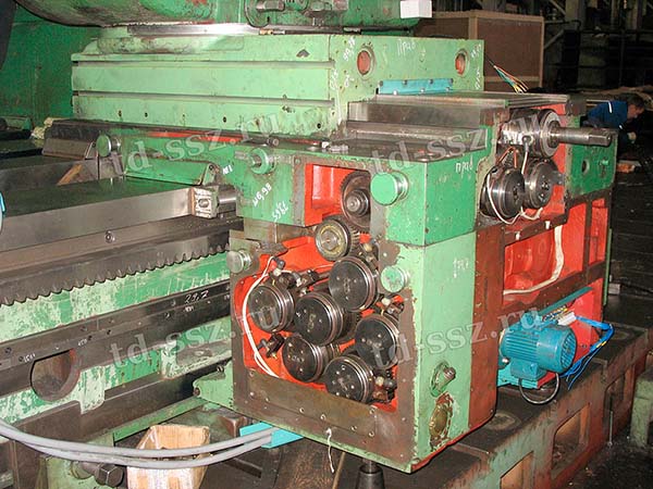 1А670 Фартук токарно-гвинторізного верстата